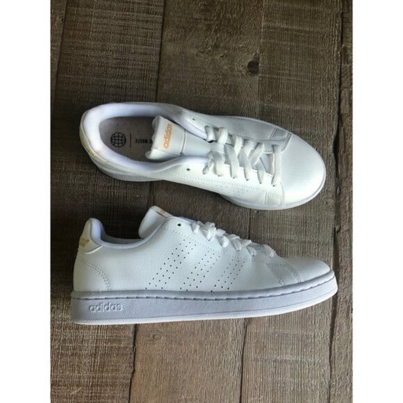 NEW adidas Advantage Sustainable Women white leather sneakers shoes size 7